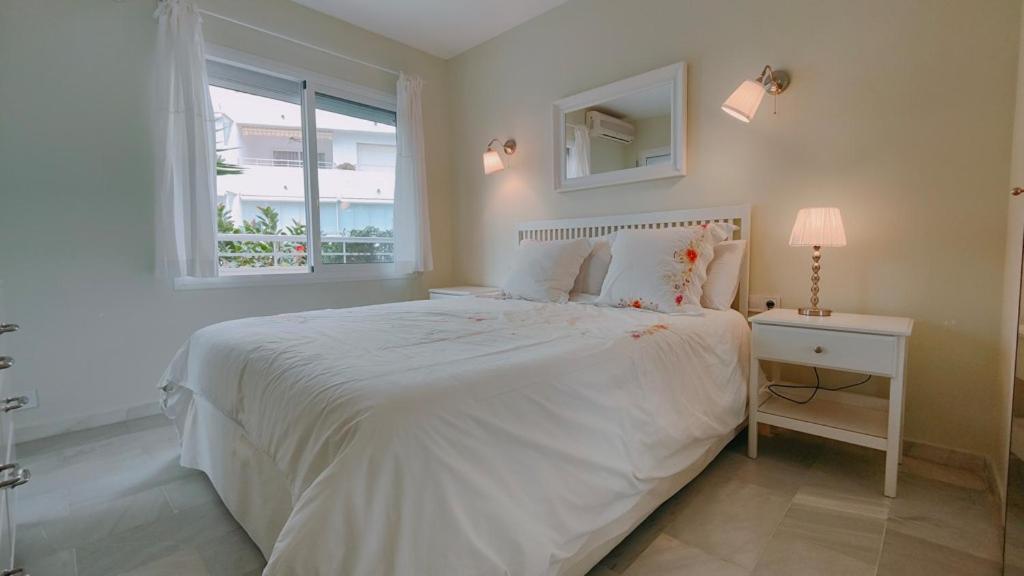 Appartamento Estrelicia III Marbella Esterno foto