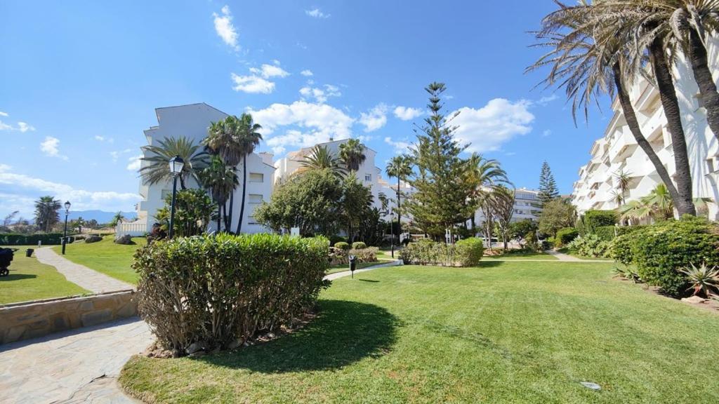 Appartamento Estrelicia III Marbella Esterno foto