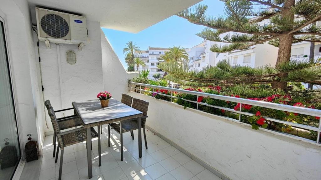 Appartamento Estrelicia III Marbella Esterno foto